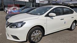 نيسان سيلفي